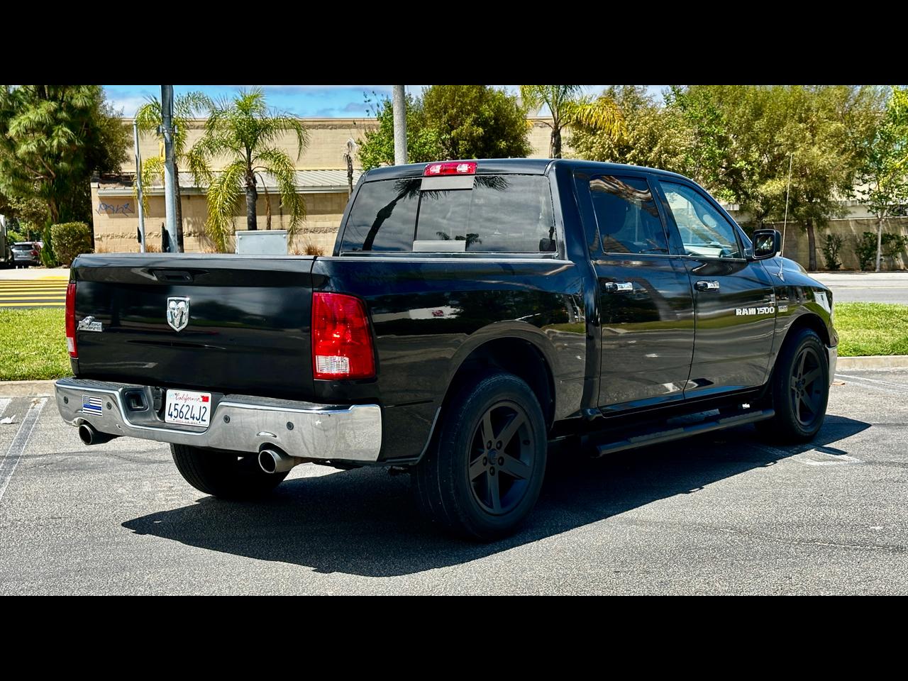 RAM 1500 ST Crew Cab 2WD 2011