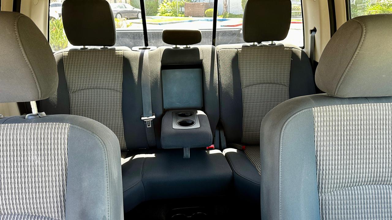 RAM 1500 ST Crew Cab 2WD 2011