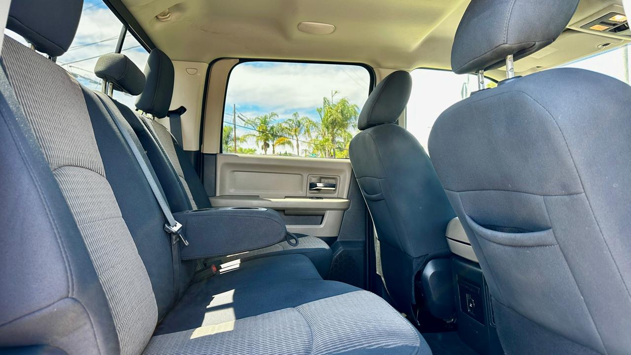 RAM 1500 ST Crew Cab 2WD 2011