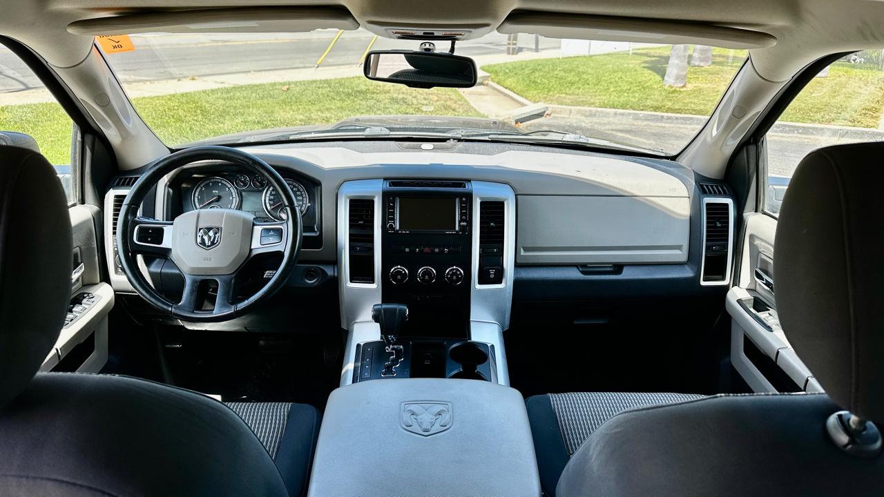 RAM 1500 ST Crew Cab 2WD 2011