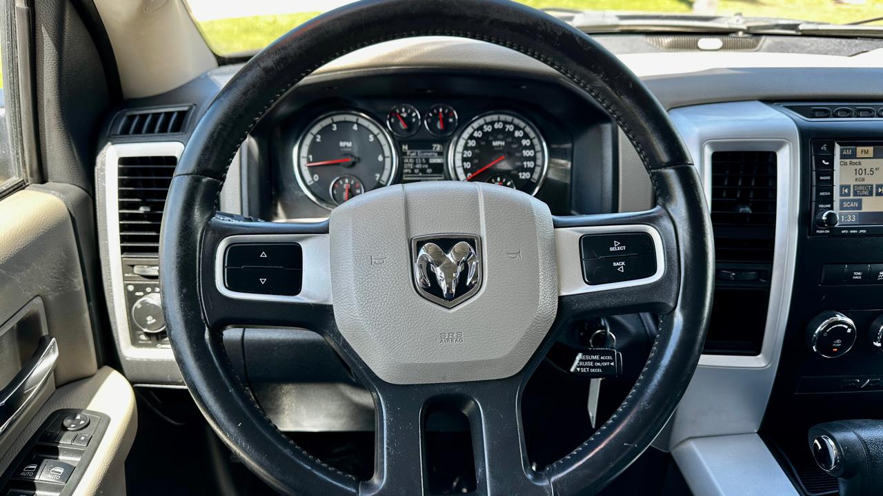 RAM 1500 ST Crew Cab 2WD 2011