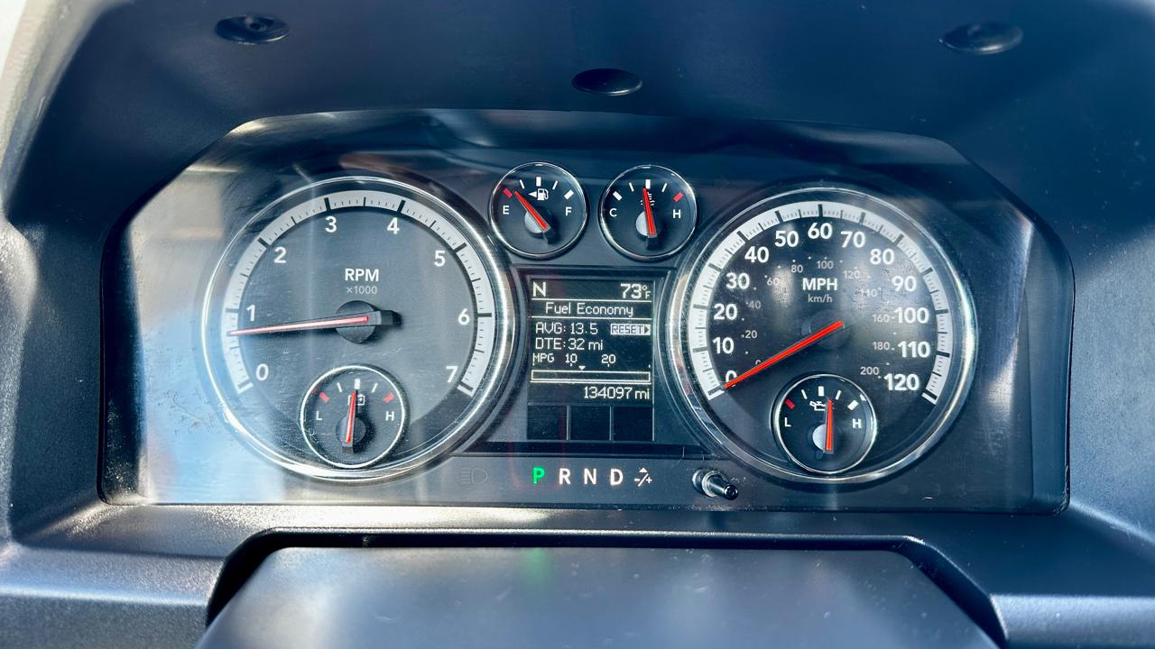 RAM 1500 ST Crew Cab 2WD 2011