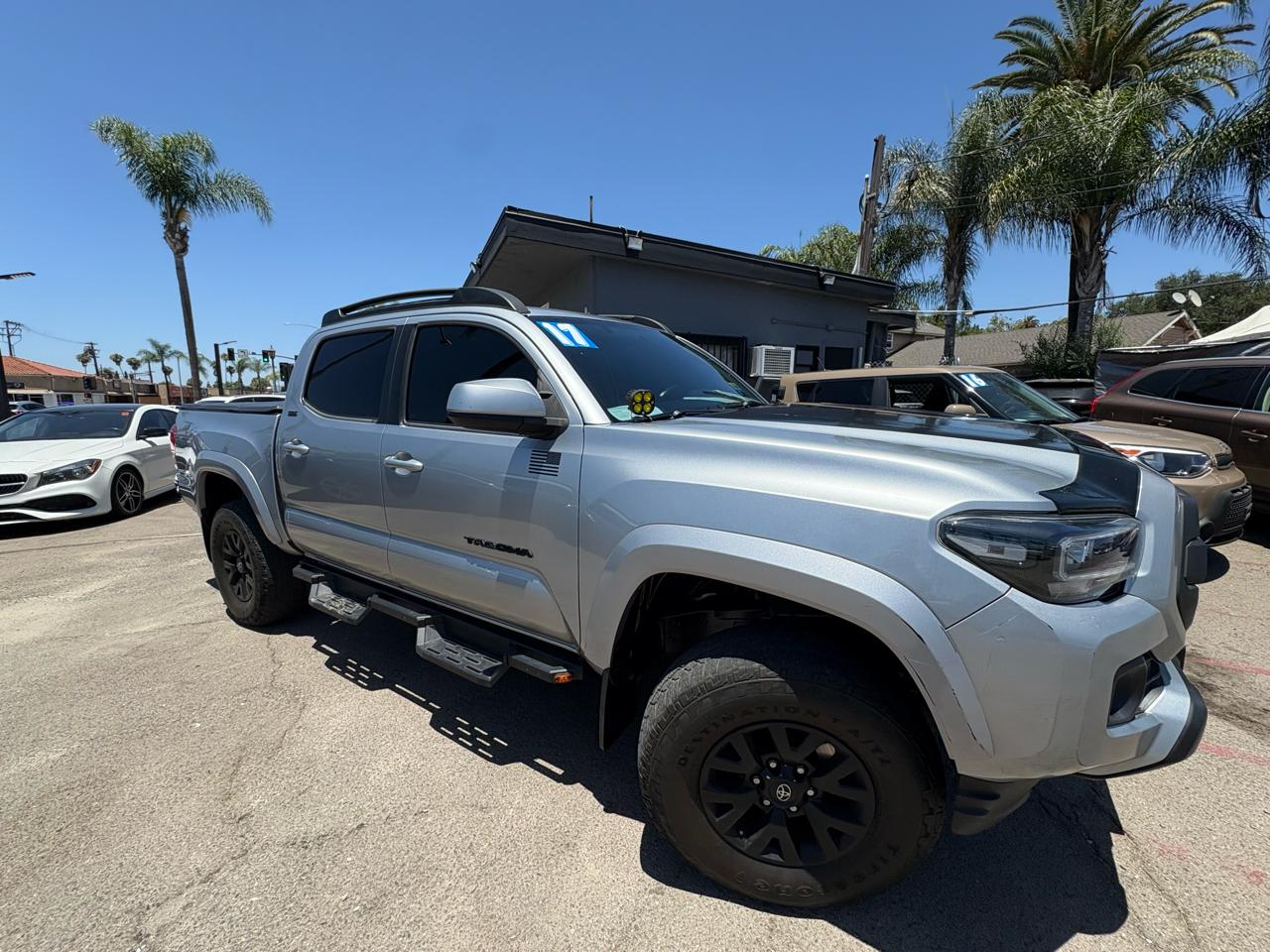 2017 Toyota Tacoma SR5 Double Cab Long Bed I4 6AT 2WD