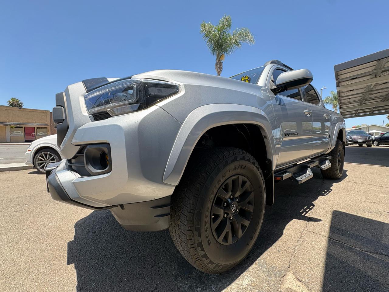 Toyota Tacoma SR5 Double Cab Long Bed I4 6AT 2WD 2017