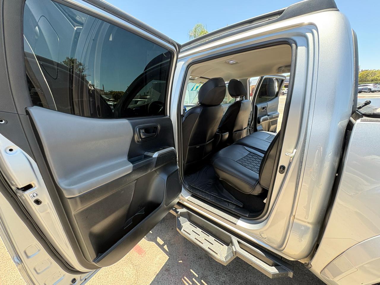 Toyota Tacoma SR5 Double Cab Long Bed I4 6AT 2WD 2017