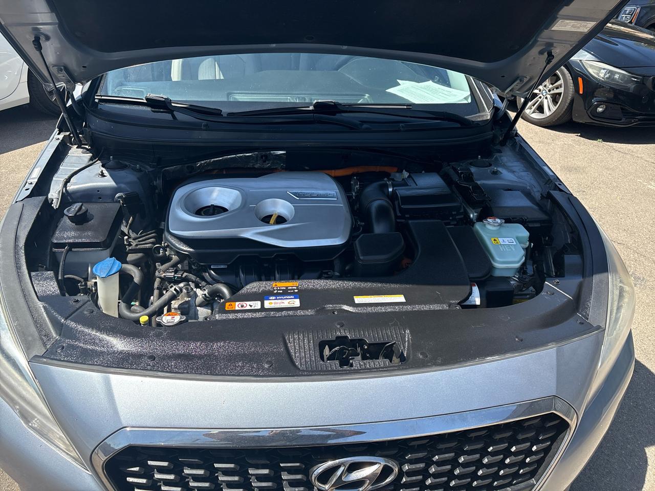 Hyundai Sonata Hybrid Base 2016