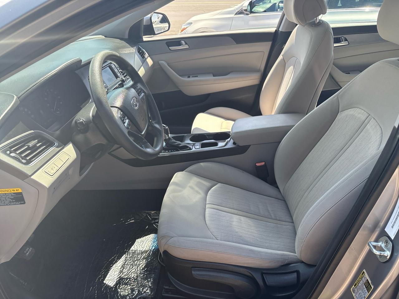 Hyundai Sonata Hybrid Base 2016