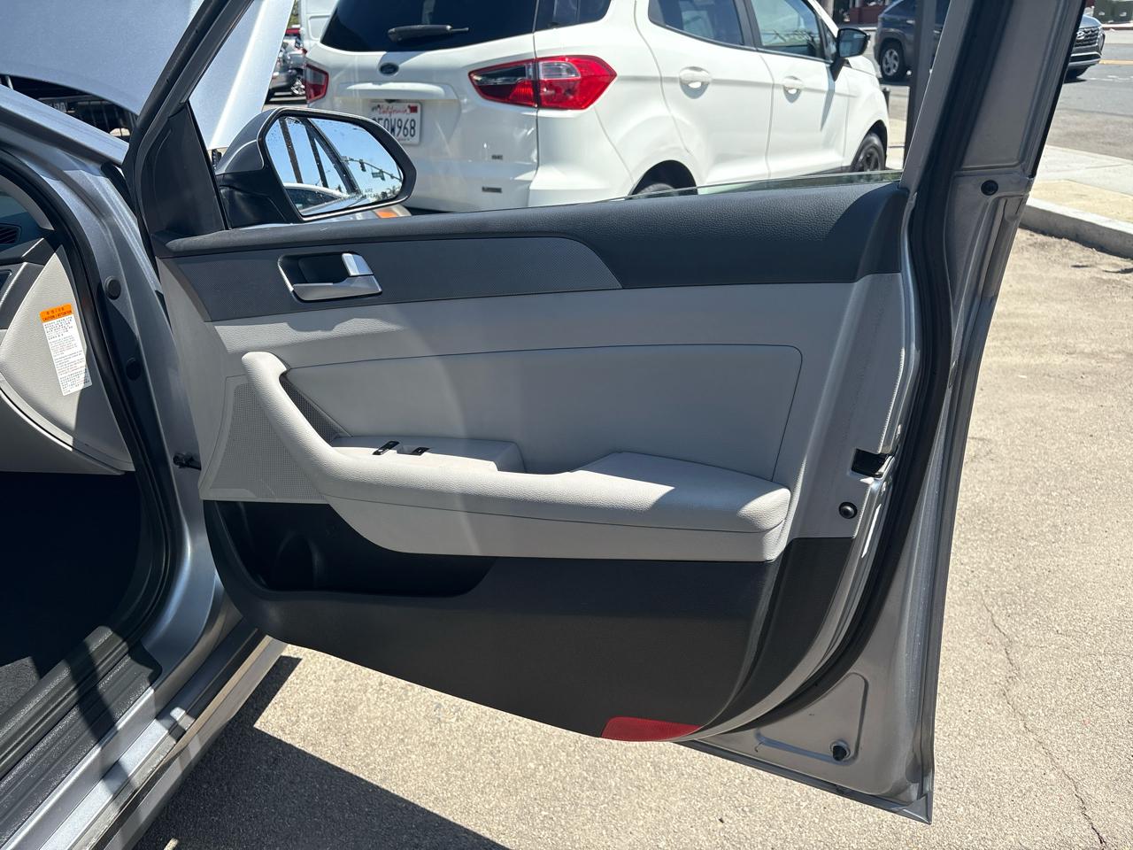 Hyundai Sonata Hybrid Base 2016