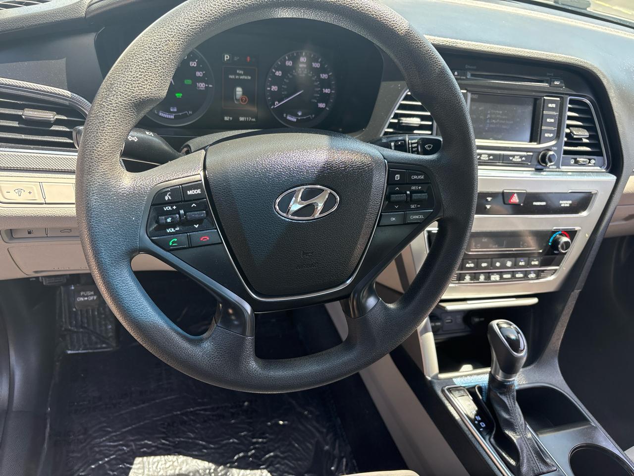 Hyundai Sonata Hybrid Base 2016