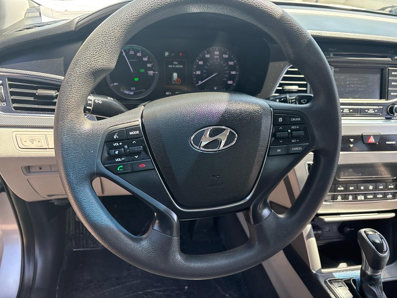 Hyundai Sonata Hybrid Base 2016