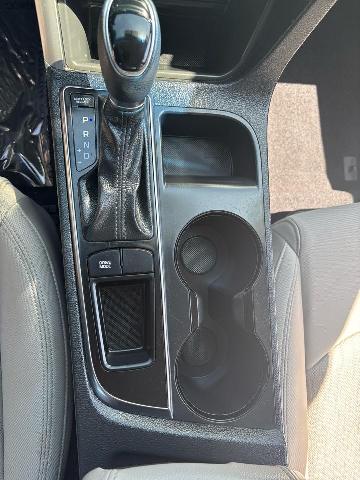 Hyundai Sonata Hybrid Base 2016