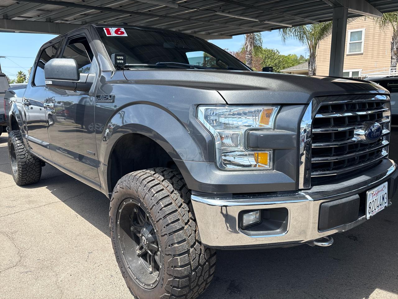 Ford F-150 Lariat SuperCrew 5.5-ft. Bed 4WD 2016