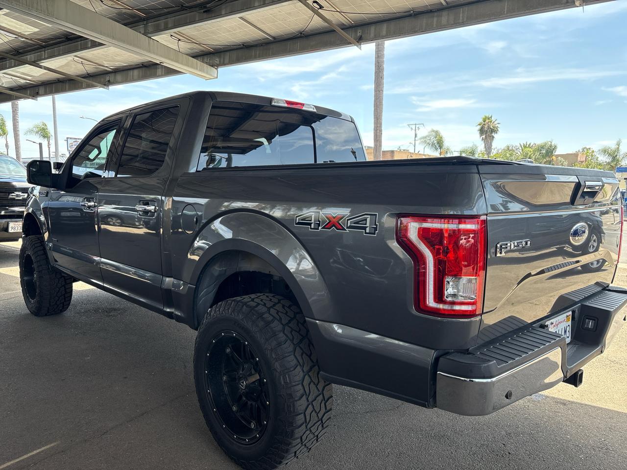 Ford F-150 Lariat SuperCrew 5.5-ft. Bed 4WD 2016