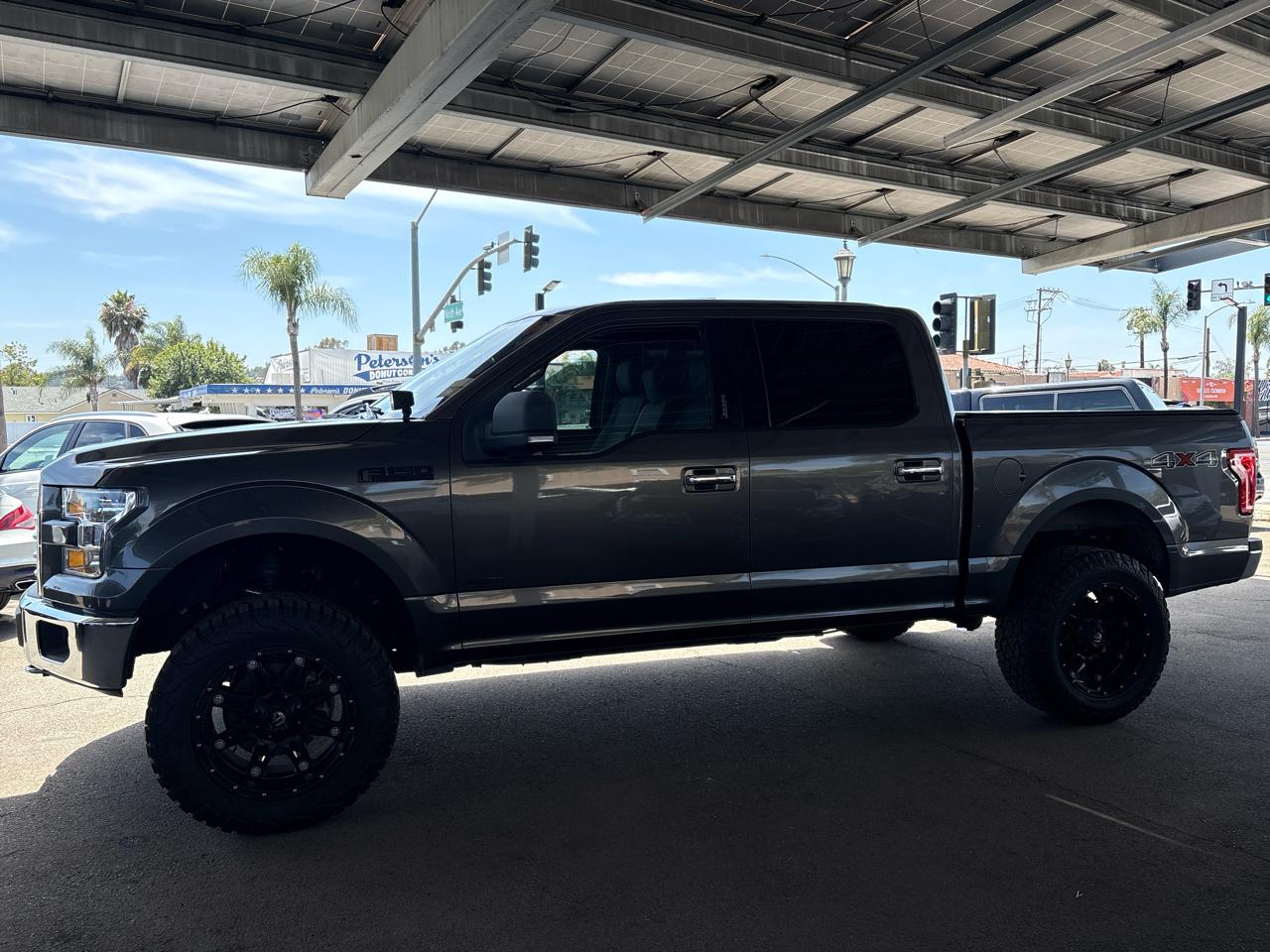 Ford F-150 Lariat SuperCrew 5.5-ft. Bed 4WD 2016