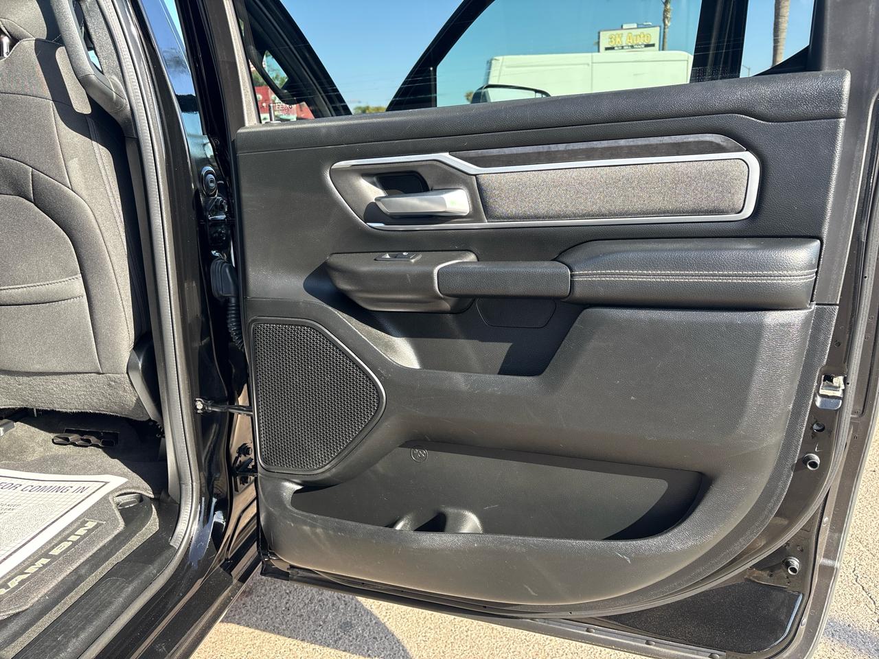 RAM 1500 Big Horn Crew Cab SWB 2WD 2020