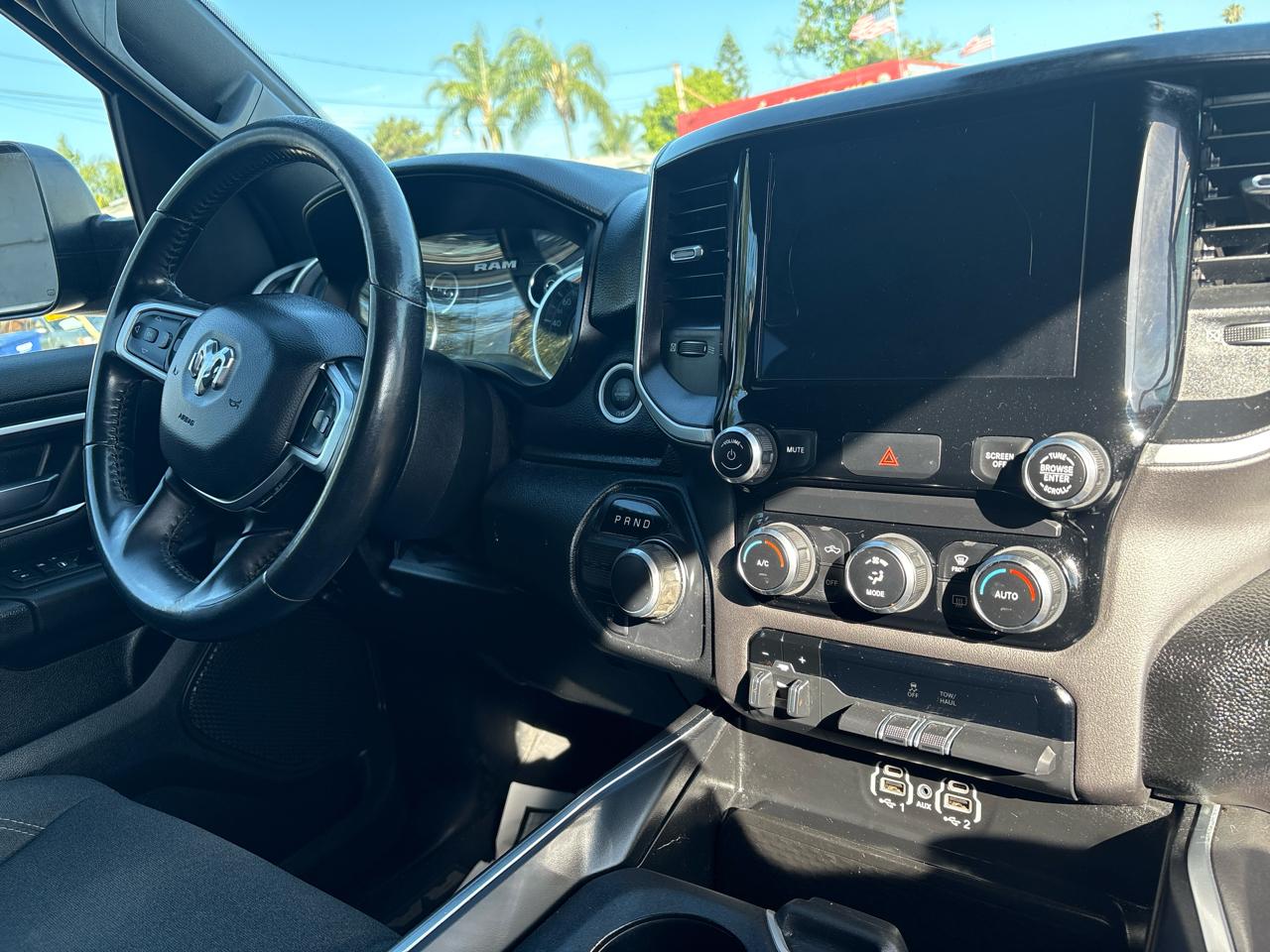 RAM 1500 Big Horn Crew Cab SWB 2WD 2020