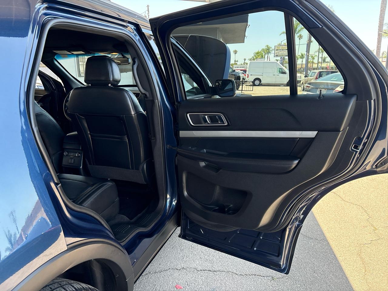 Ford Explorer XLT FWD 2017