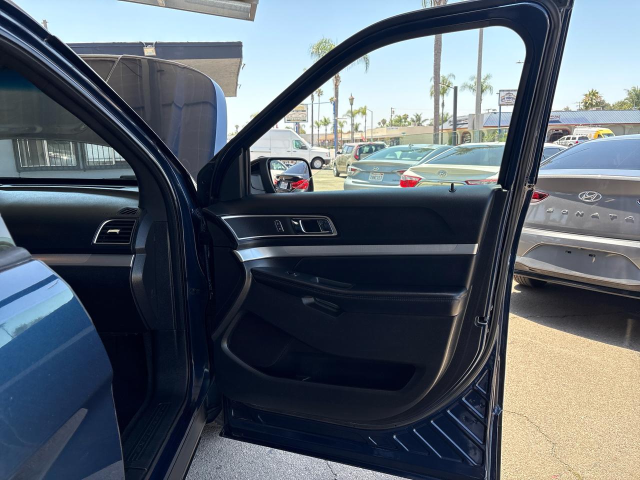 Ford Explorer XLT FWD 2017