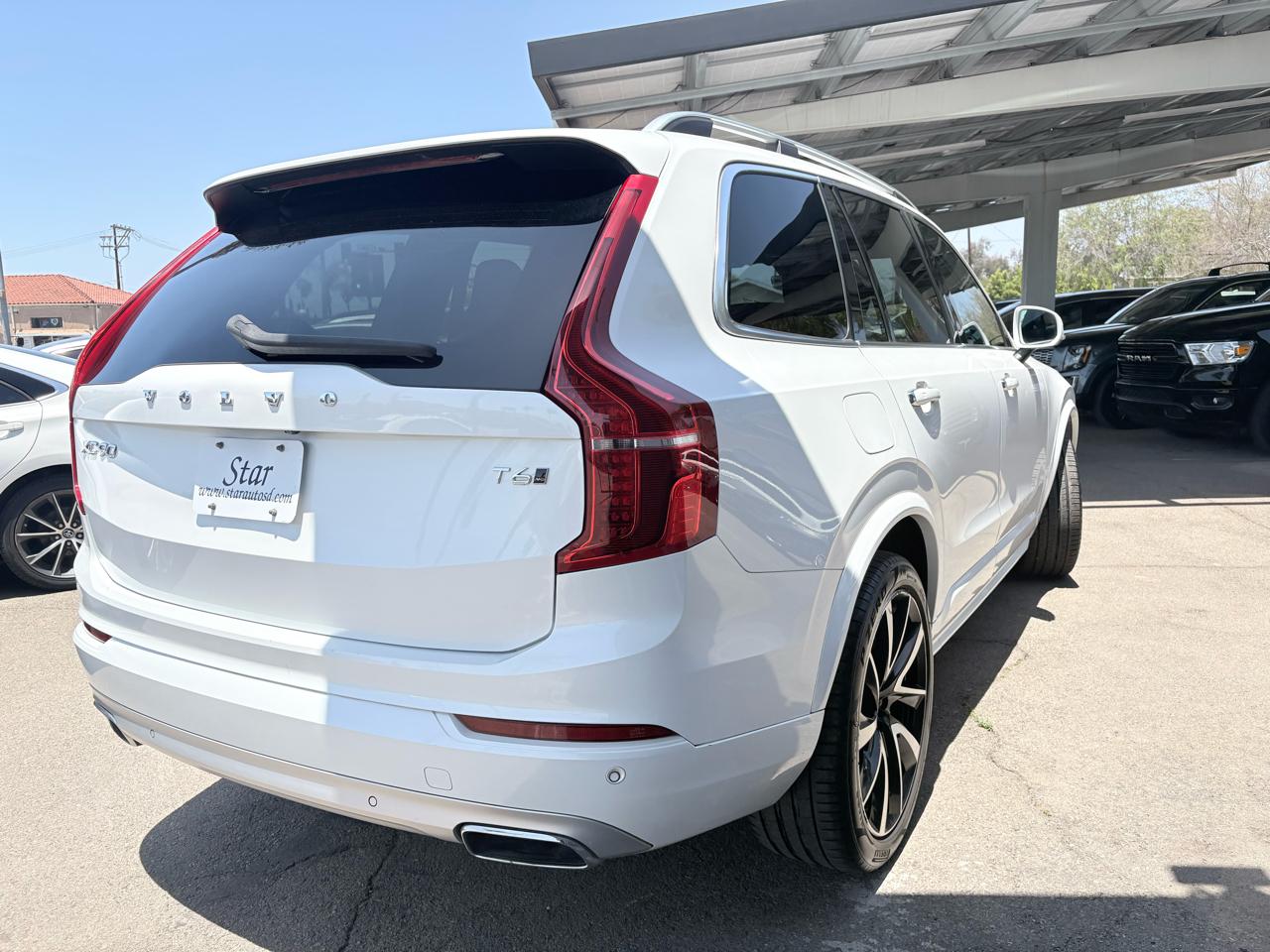 Volvo XC90 T6 Momentum AWD 2019