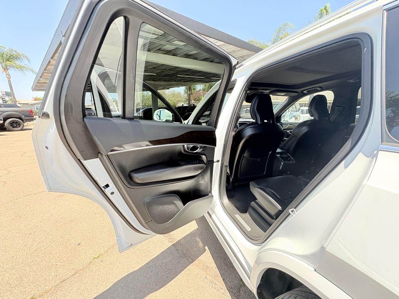 Volvo XC90 T6 Momentum AWD 2019