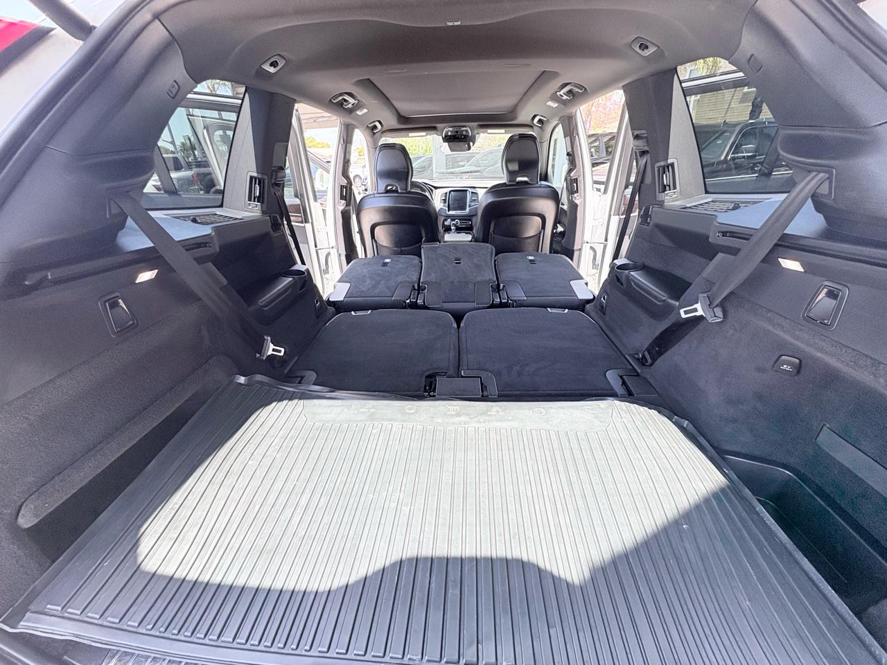 Volvo XC90 T6 Momentum AWD 2019