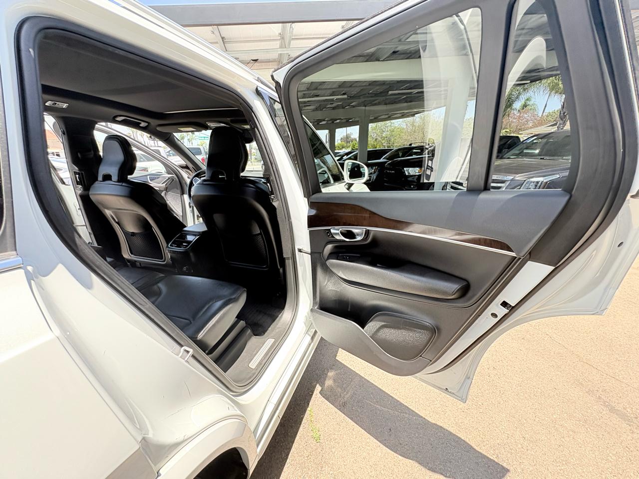 Volvo XC90 T6 Momentum AWD 2019