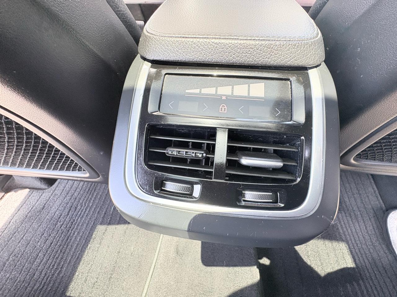 Volvo XC90 T6 Momentum AWD 2019