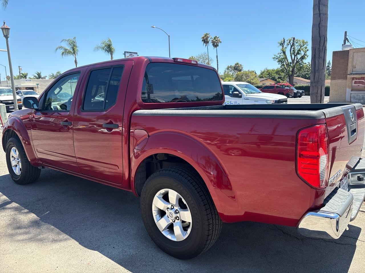 Nissan Frontier S Crew Cab 2WD 2012