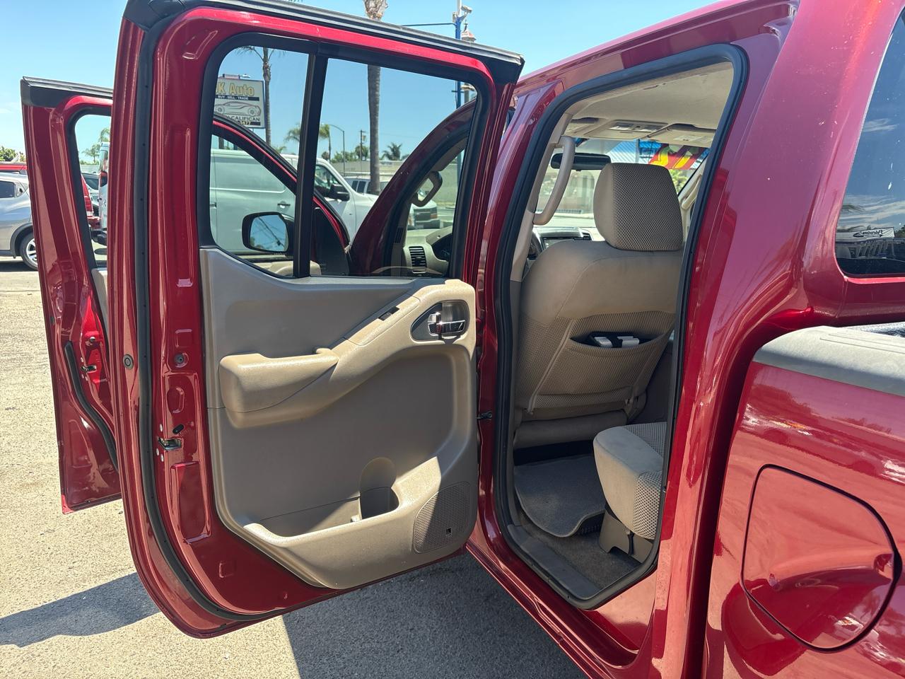 Nissan Frontier S Crew Cab 2WD 2012
