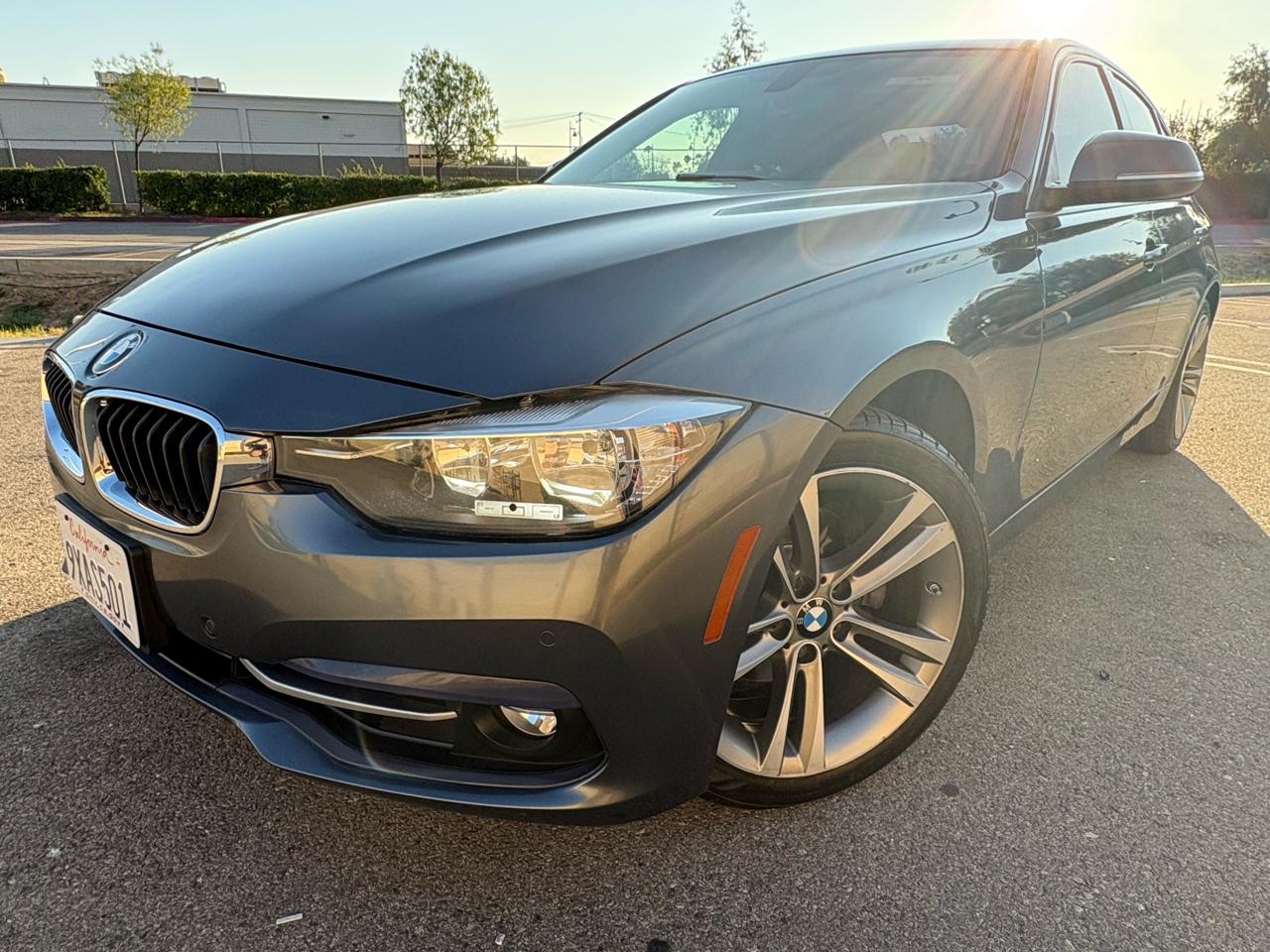 BMW 3-Series 330i SULEV Sedan 2017