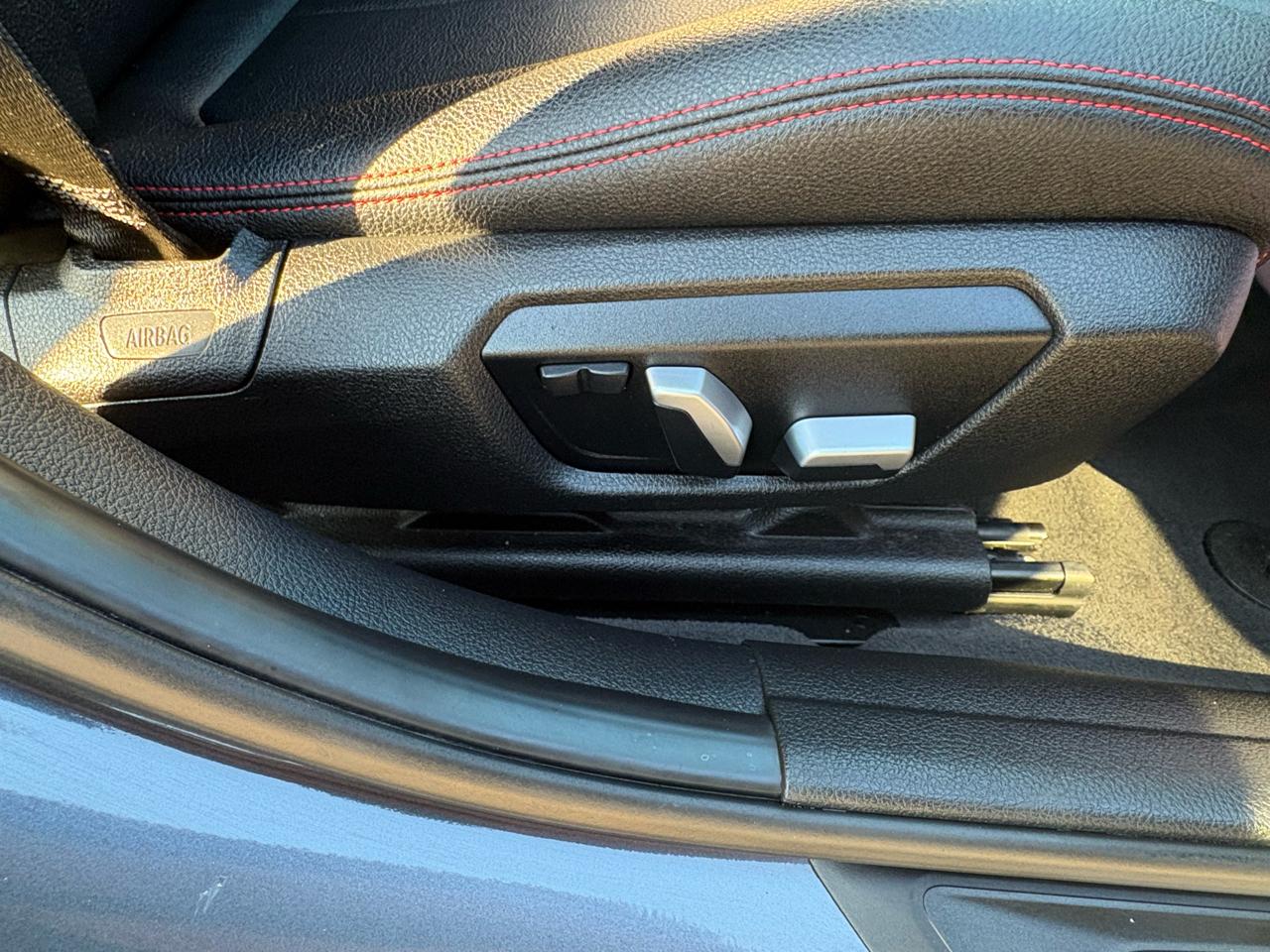 BMW 3-Series 330i SULEV Sedan 2017