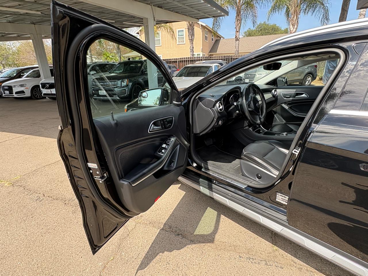 Mercedes-Benz GLA-Class GLA250 4MATIC 2015