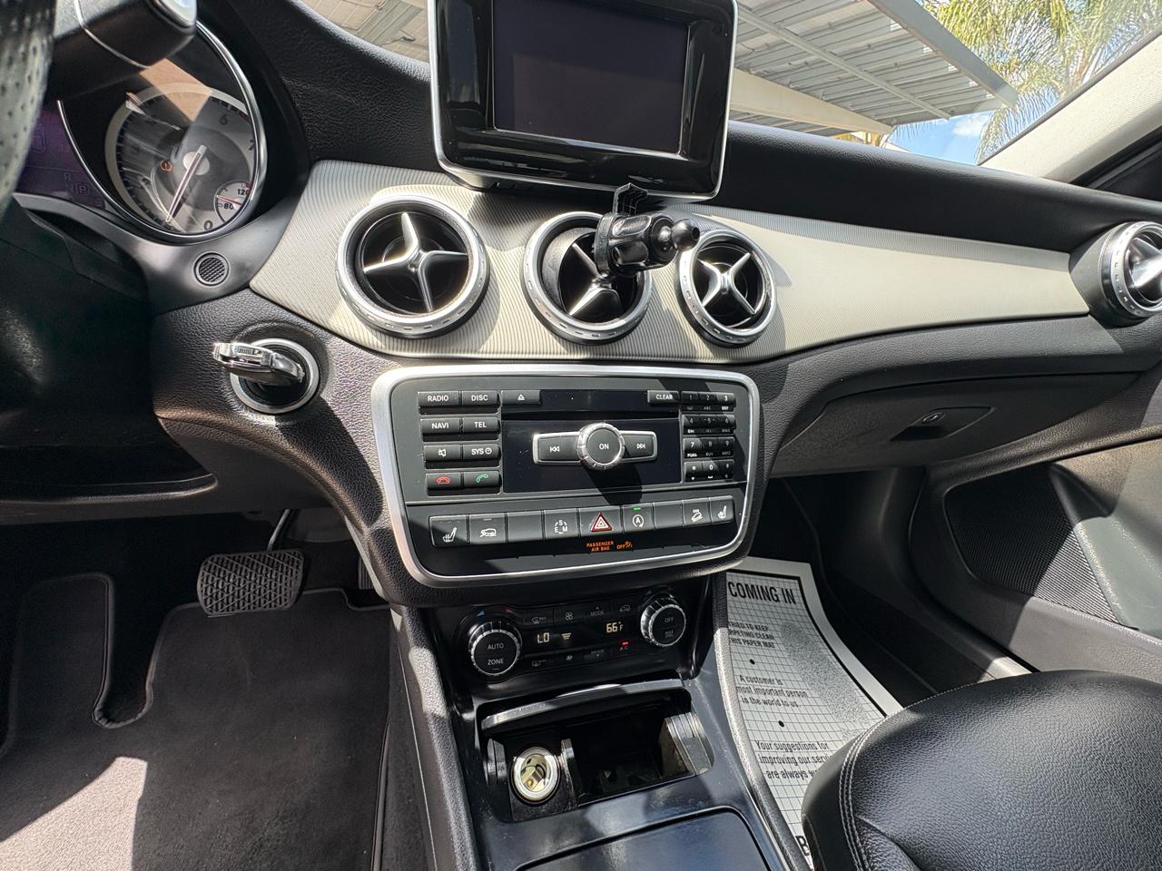 Mercedes-Benz GLA-Class GLA250 4MATIC 2015