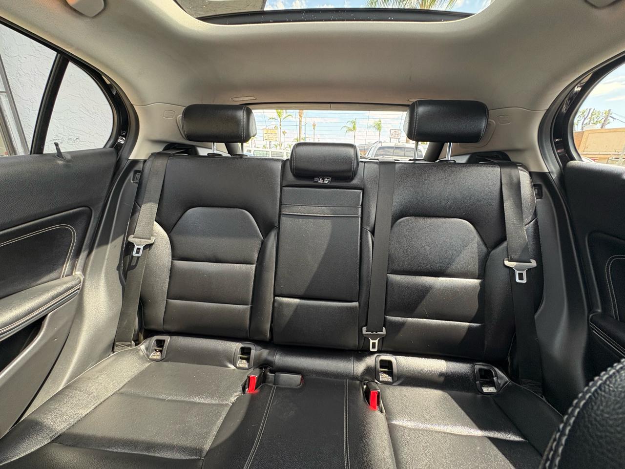 Mercedes-Benz GLA-Class GLA250 4MATIC 2015
