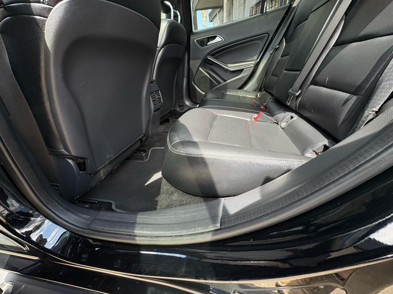 Mercedes-Benz GLA-Class GLA250 4MATIC 2015