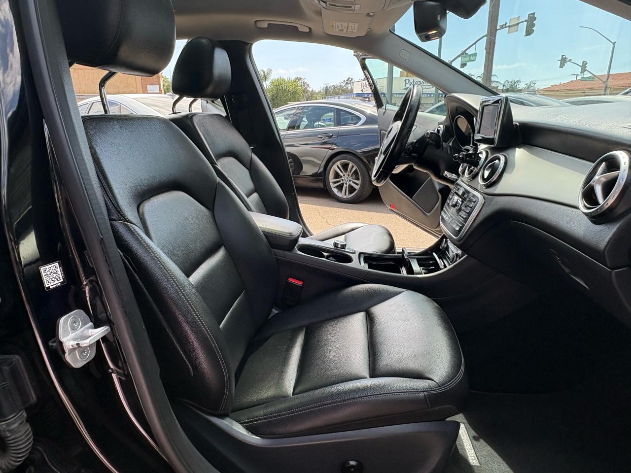Mercedes-Benz GLA-Class GLA250 4MATIC 2015