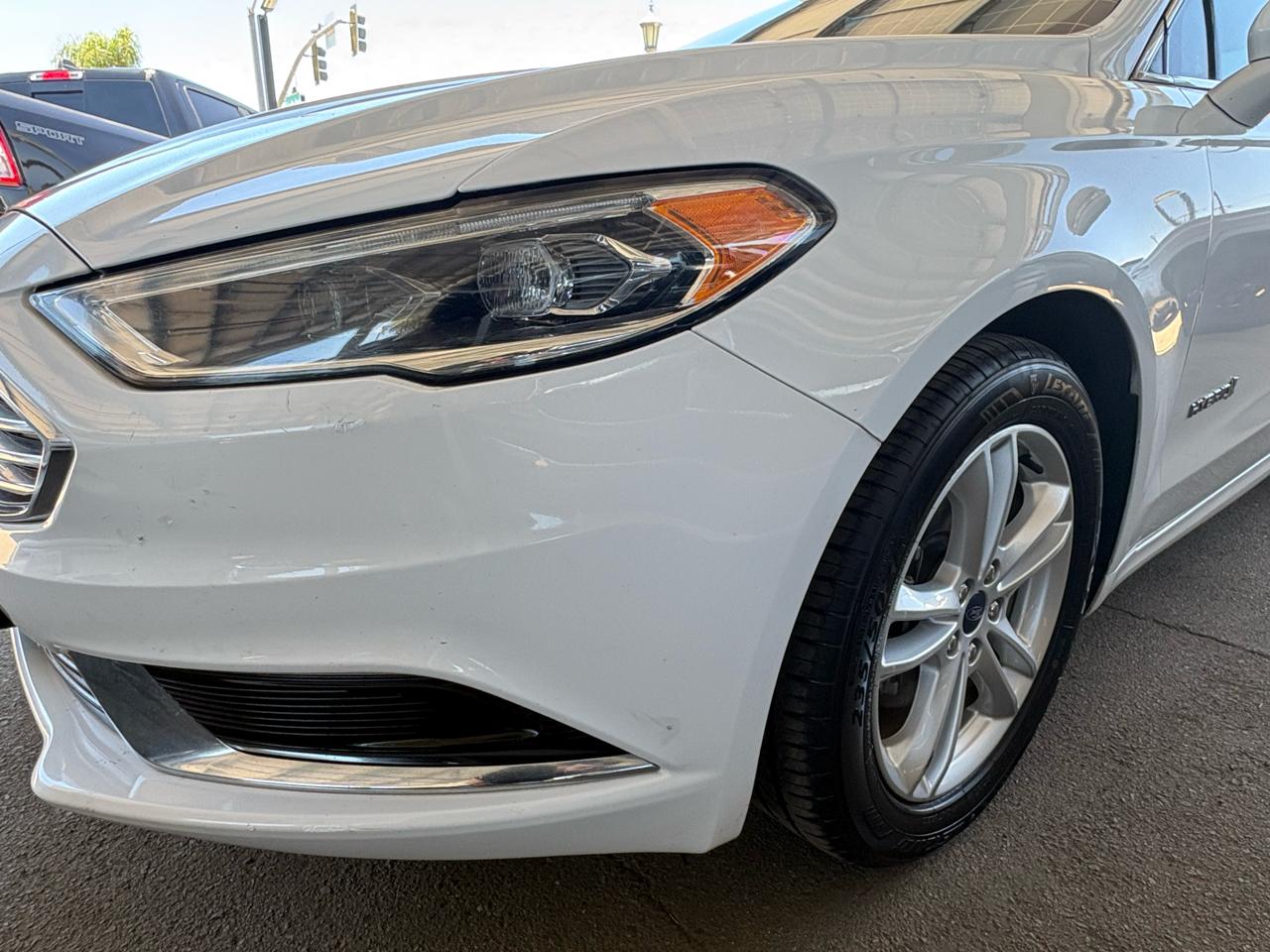 Ford Fusion Hybrid SE 2018