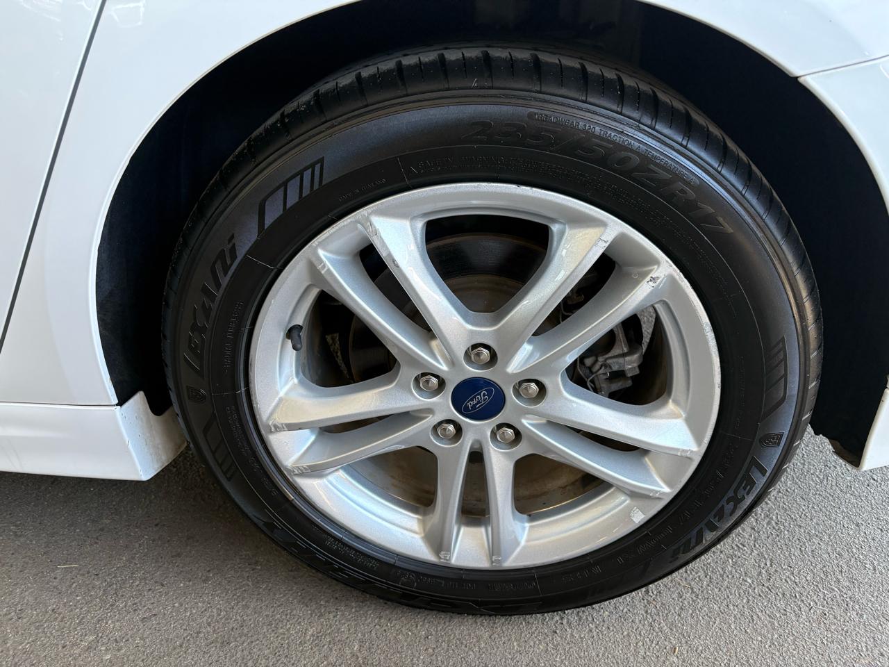 Ford Fusion Hybrid SE 2018