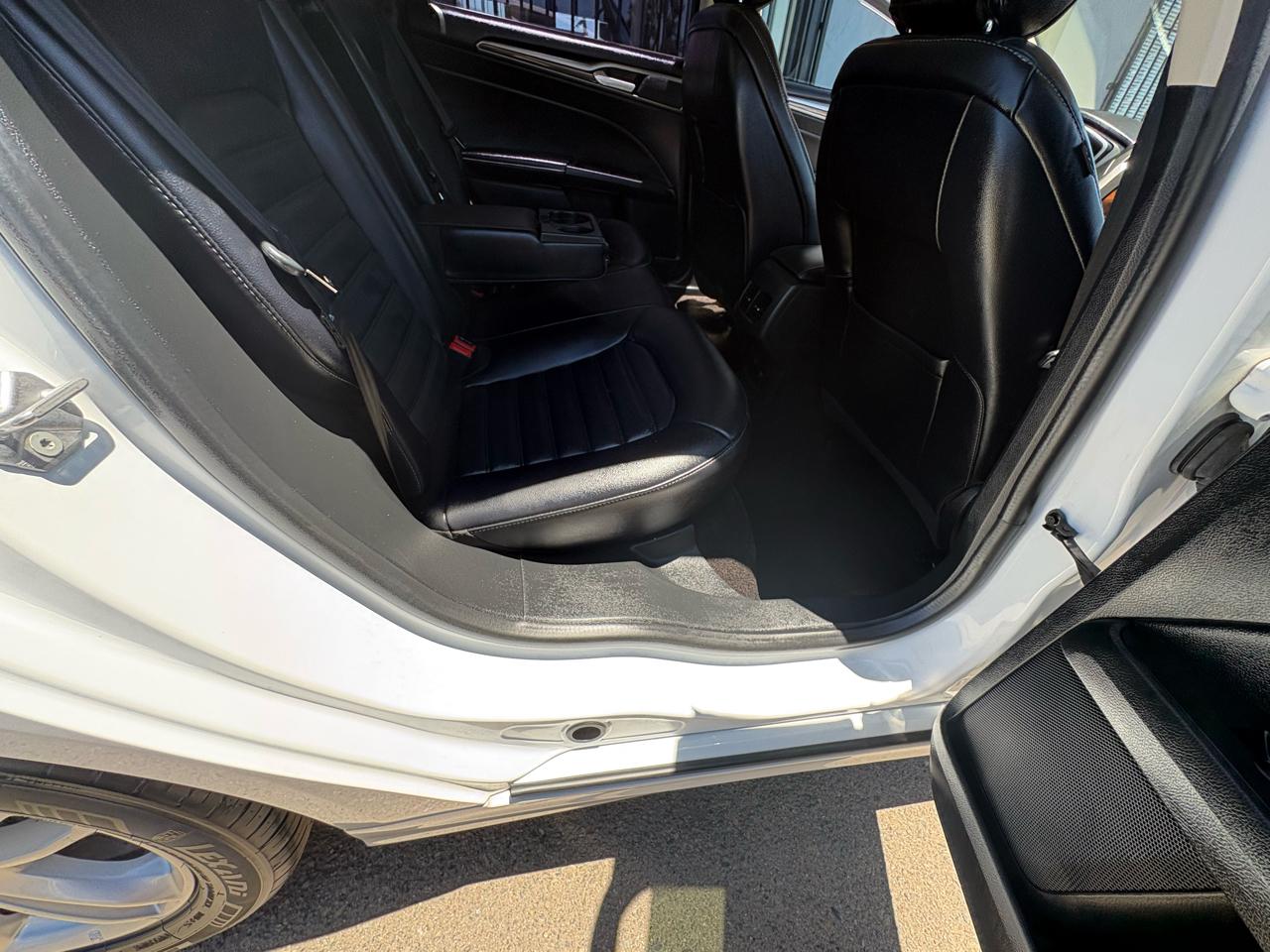 Ford Fusion Hybrid SE 2018