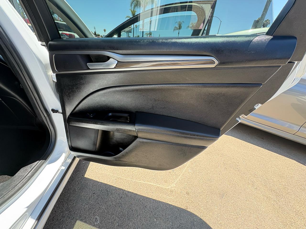Ford Fusion Hybrid SE 2018