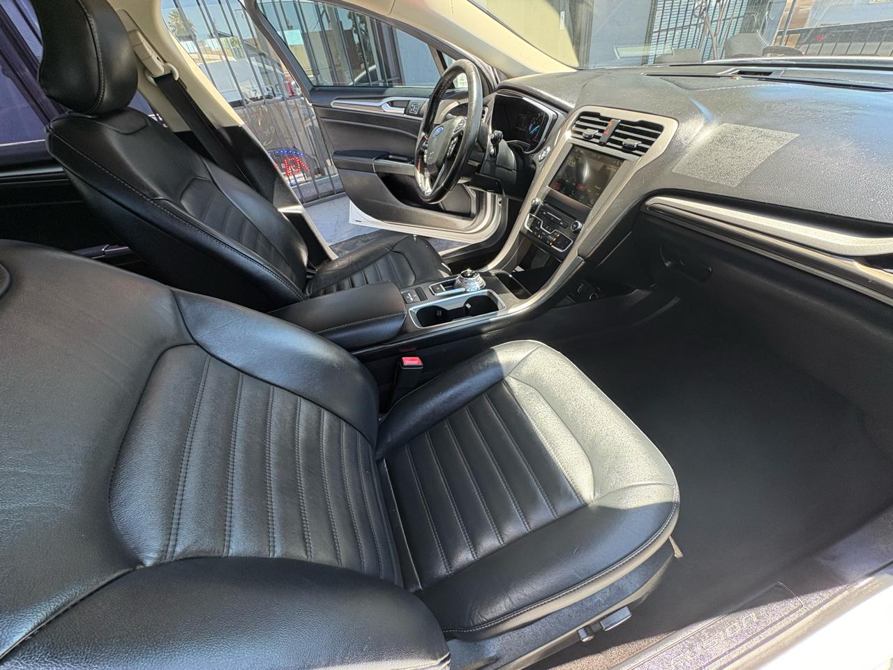 Ford Fusion Hybrid SE 2018