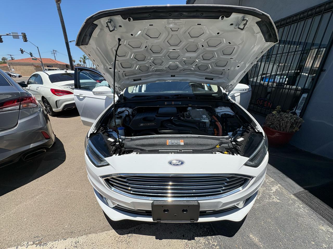 Ford Fusion Hybrid SE 2018