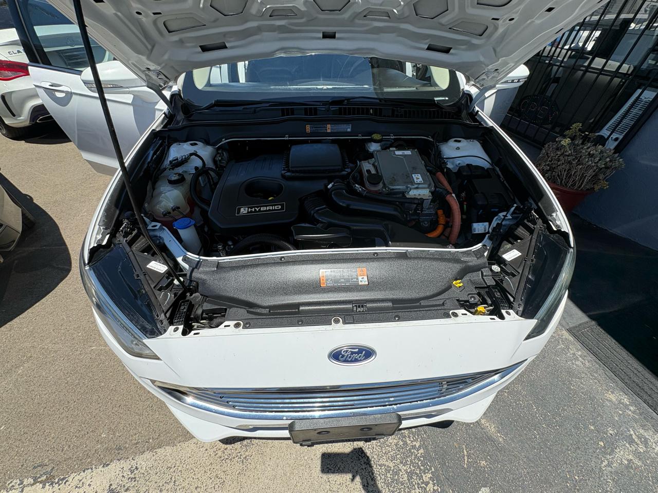 Ford Fusion Hybrid SE 2018
