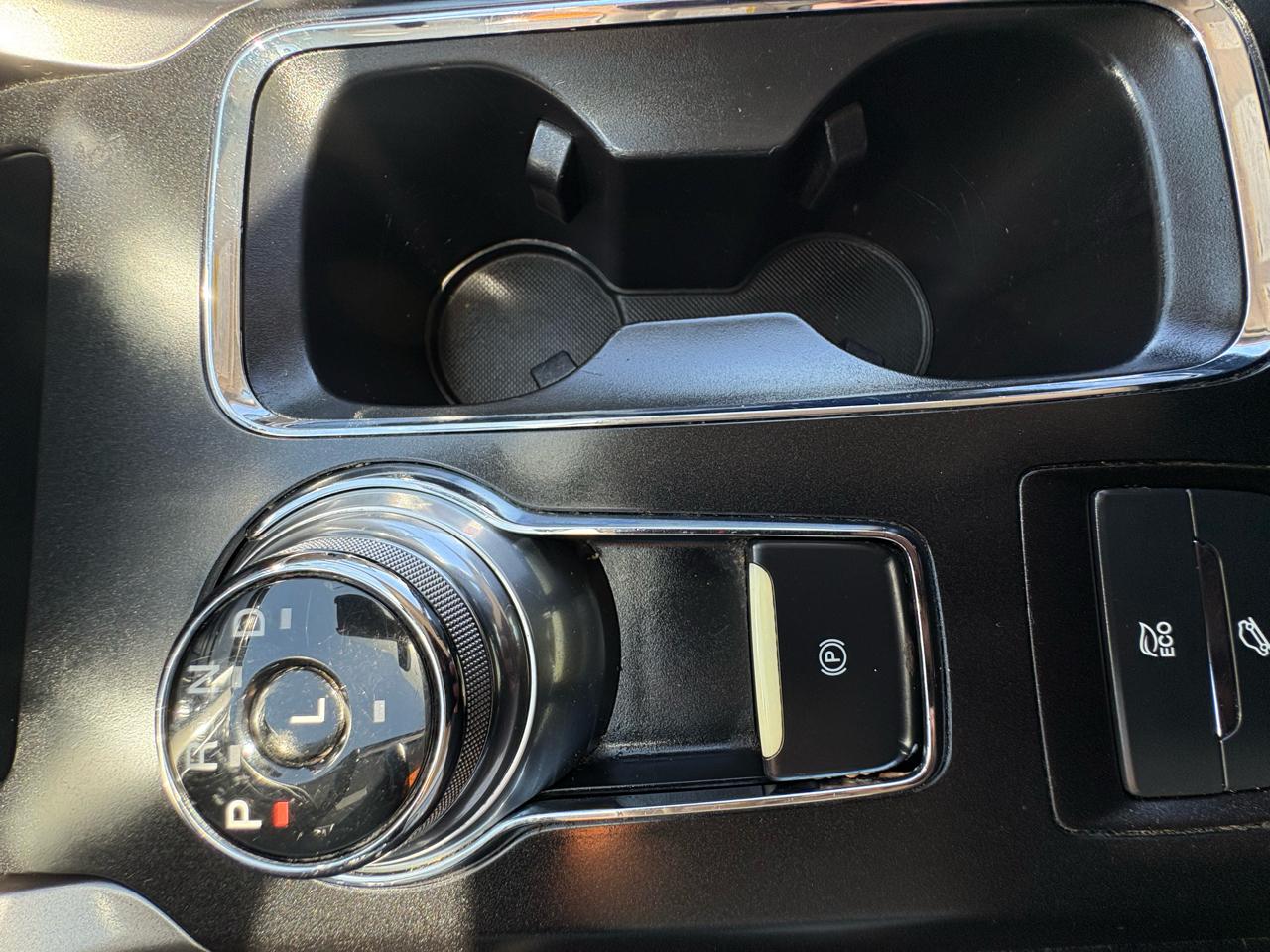 Ford Fusion Hybrid SE 2018
