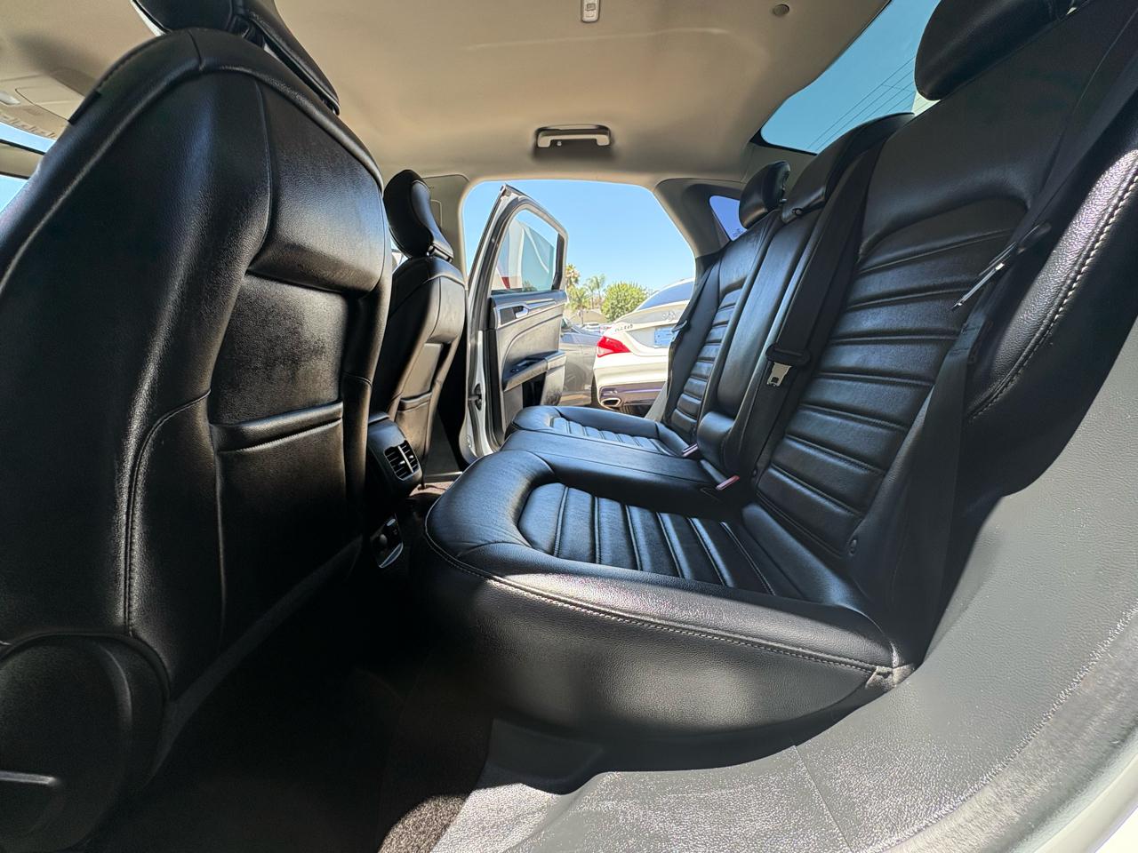 Ford Fusion Hybrid SE 2018
