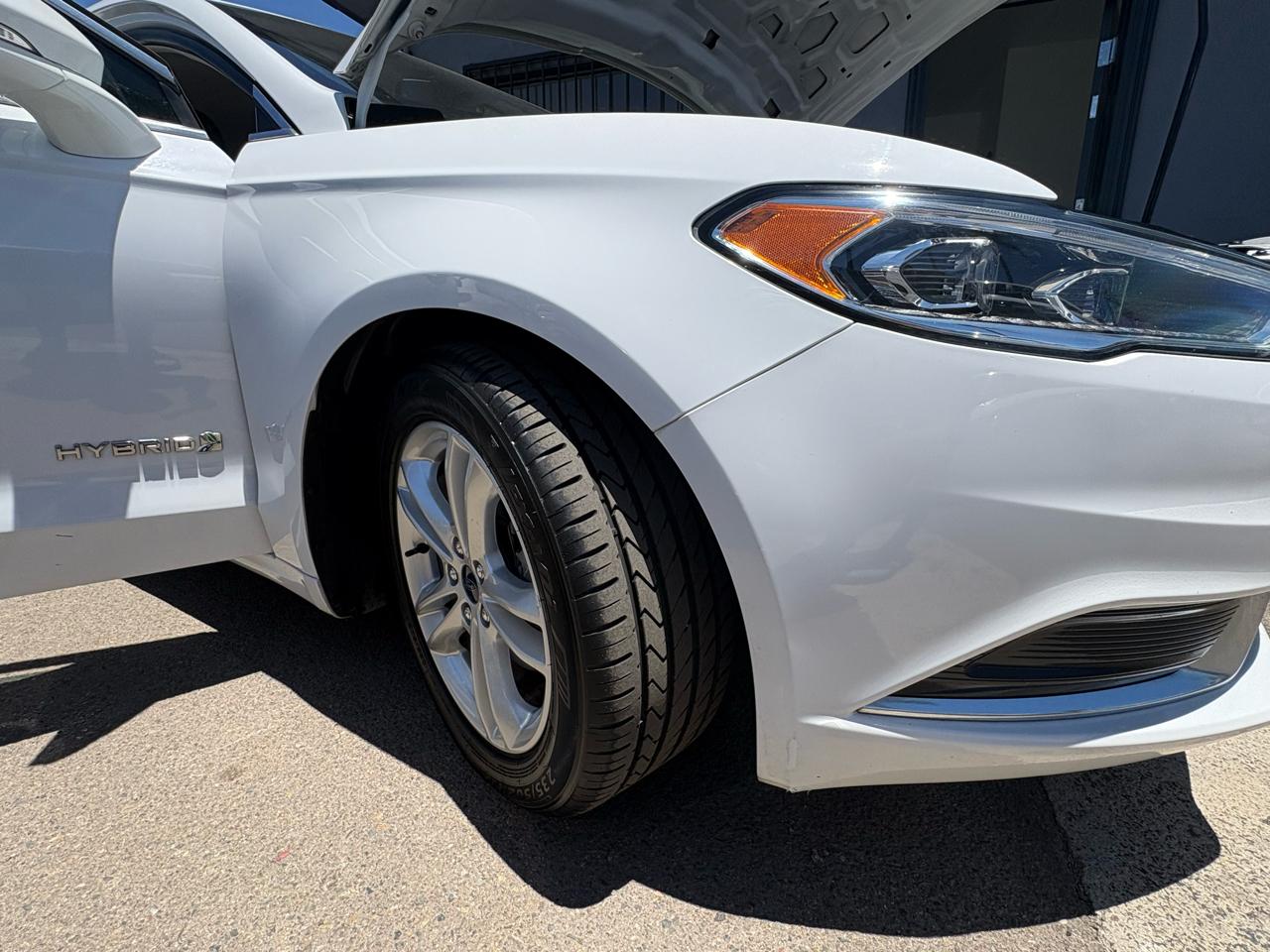 Ford Fusion Hybrid SE 2018
