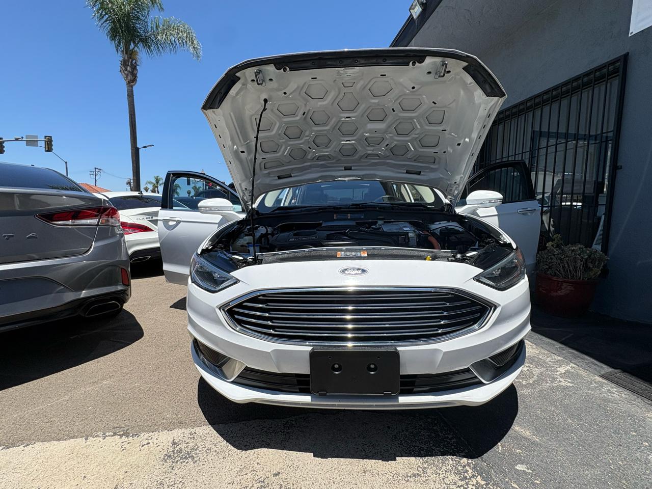 Ford Fusion Hybrid SE 2018