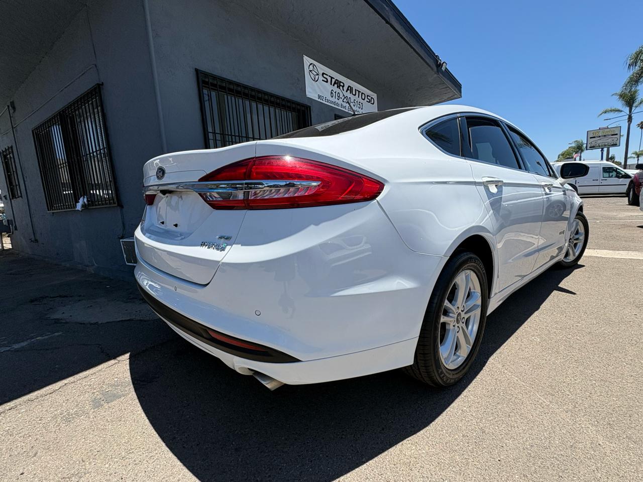 Ford Fusion Hybrid SE 2018