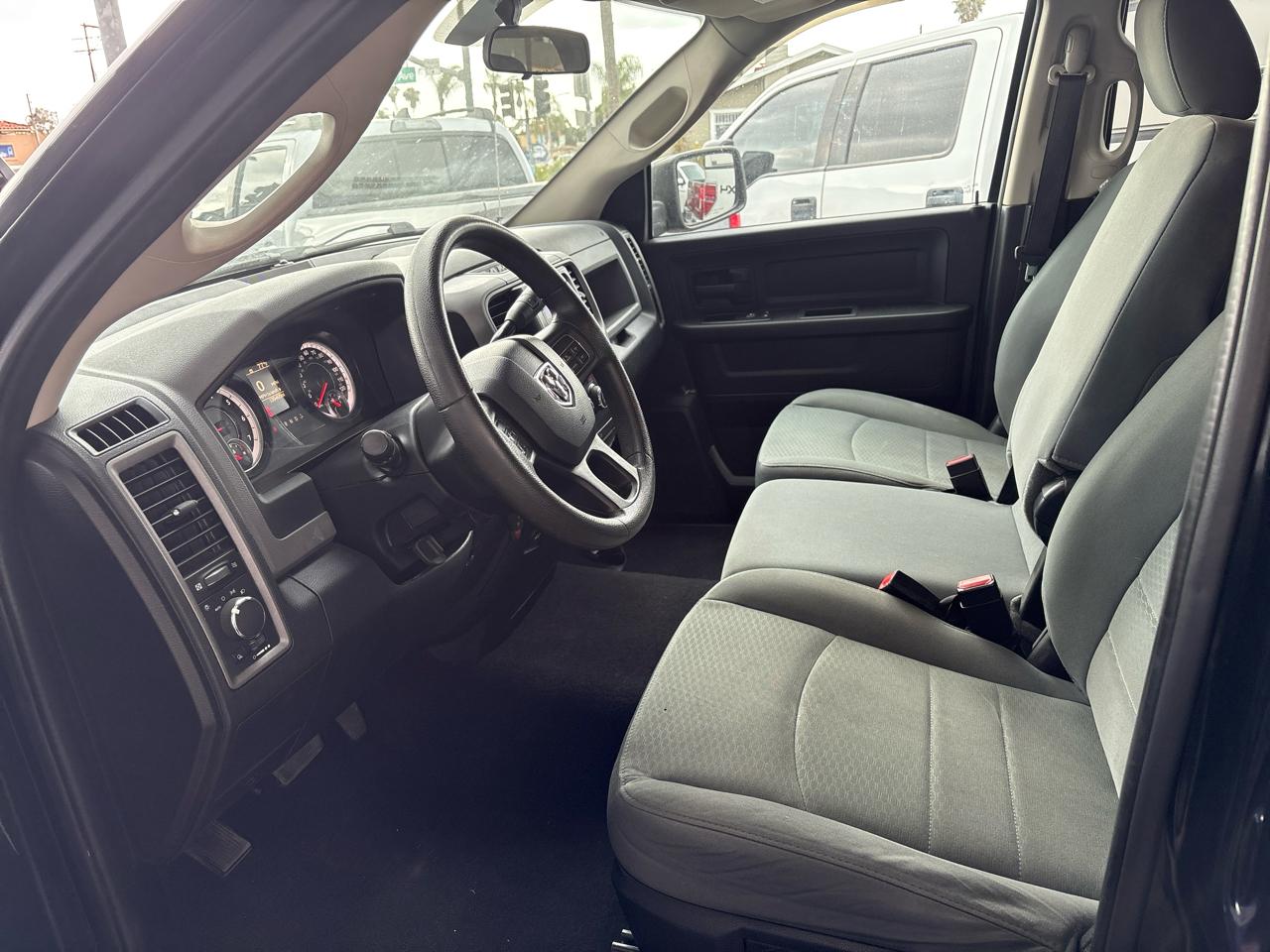 RAM 1500 Tradesman Quad Cab 4WD 2014