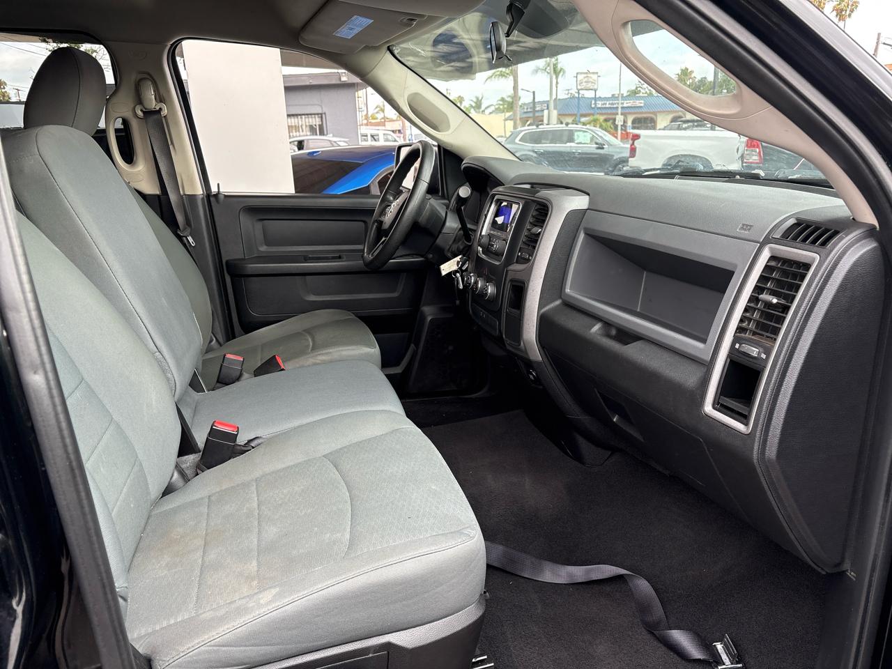 RAM 1500 Tradesman Quad Cab 4WD 2014